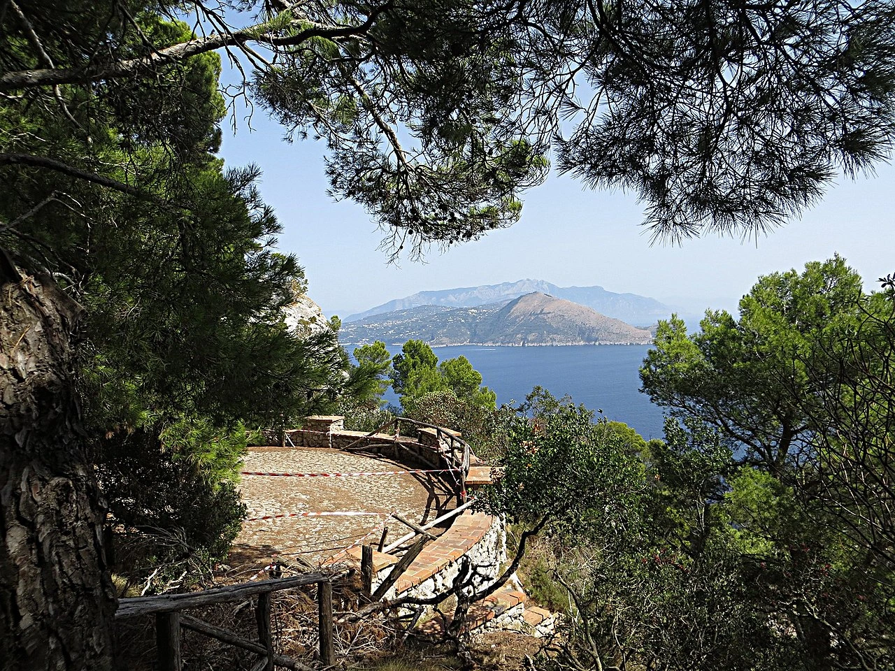 Il parco Astarita di Capri