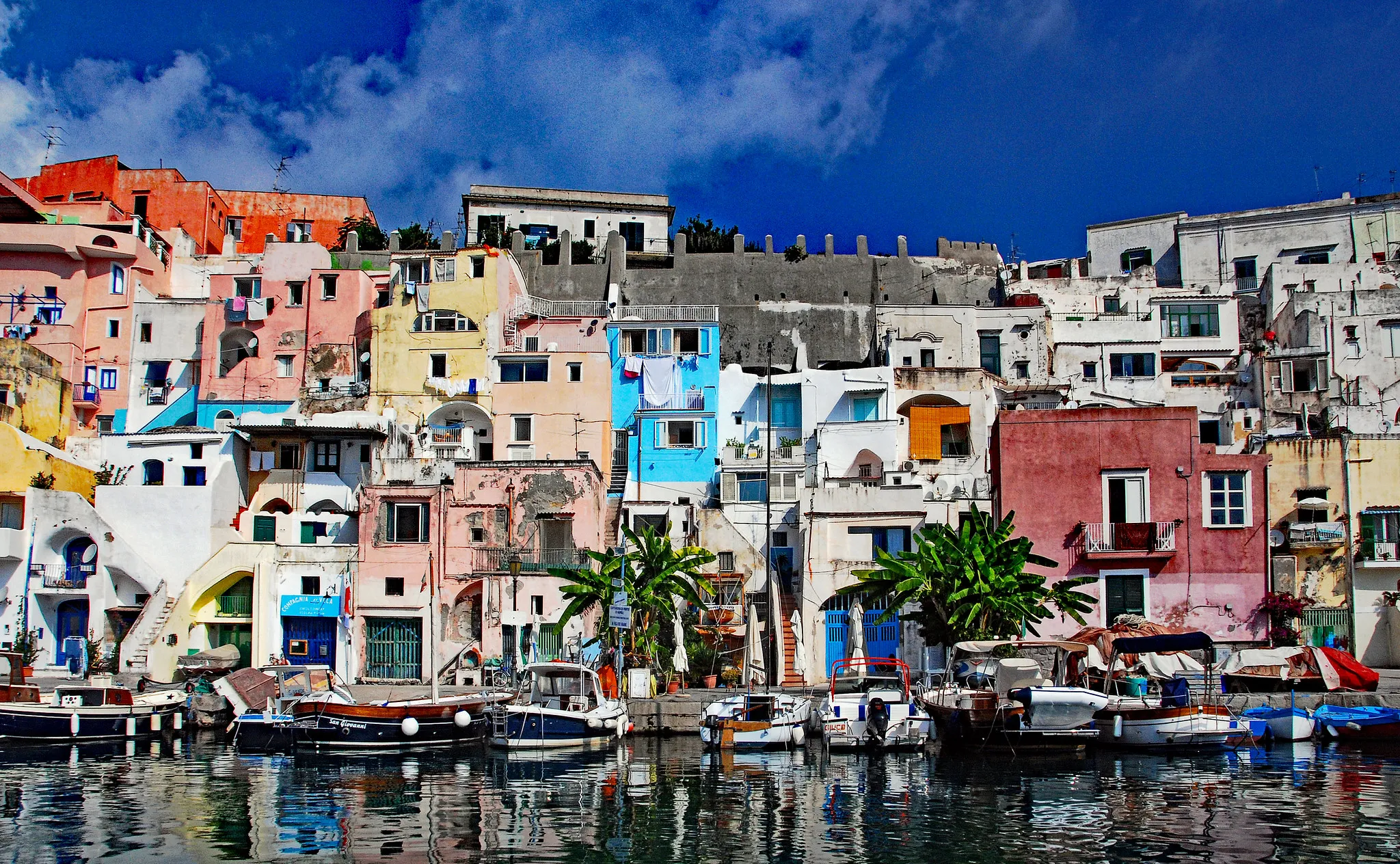 Marina di Chiaoiella, Procida